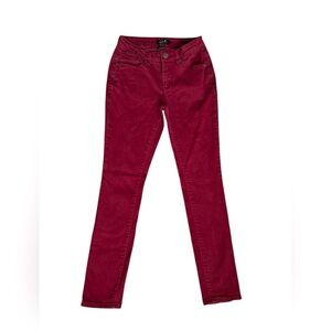 5/$25 Earl Skinny Jeans in burgundy color size 2